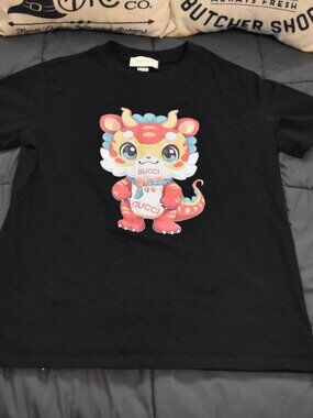 Authentic Gucci "Year Of The‎ Dragon" Shirt Size Small - SUPER CUTE!